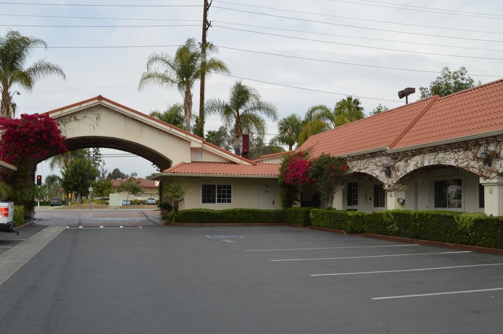 Dynasty Suites Redlands Exterior photo